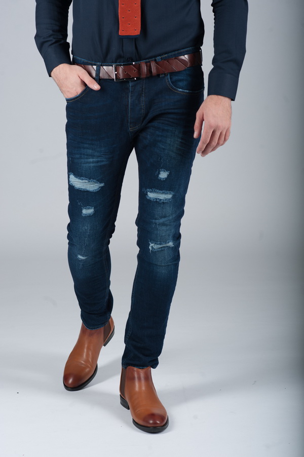 Стильные «рваные» джинсы slim fit. Ар.:7-267
